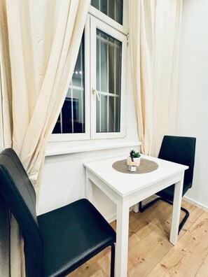 Departamento básico | Tabla de planchar con plancha 