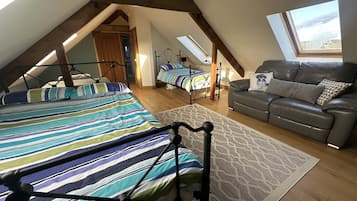 Travel cot, Internet, bed sheets