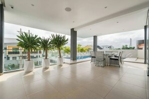 Rooftop terrace - Deluxe Haven Apartment (Lekki)