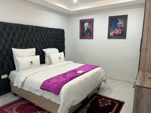 Boutique Ensuite Room Mineheart Hotel, Masvingo