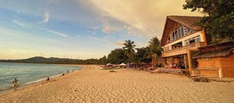 Casa Victoria Beach Resort and Restaurant