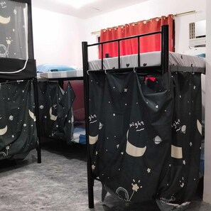 1 camera, Wi-Fi, lenzuola