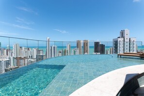 Apartment | Pool | Outdoor pool - Praia de Gameleira Housi in Boa Viagem by Carpediem (Recife)