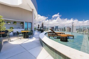 Outdoor dining - Praia de Gameleira Housi in Boa Viagem by Carpediem (Recife)