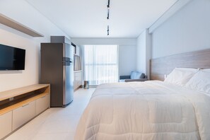 1 habitación, cortinas blackout, wifi gratis y ropa de cama 