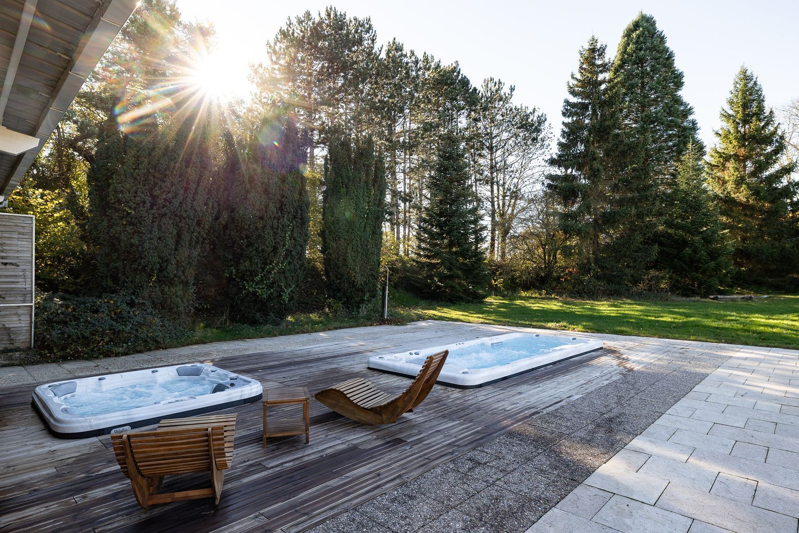 Bain à remous extérieur