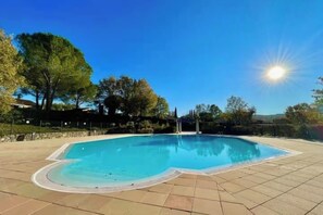 Pool - La petite Provence, in a secure residence with swimming pool (Tourrettes)