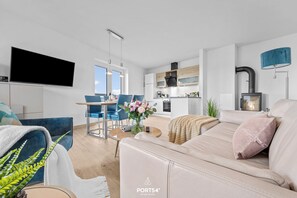 TV, fireplace - Admiralskoje - Sea view, sauna, wood-burning stove, beach chair, parking space (Olpenitz)