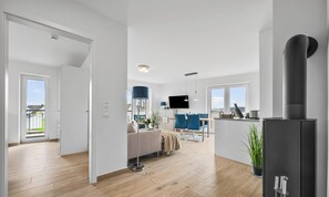 TV, fireplace - Admiralskoje - Sea view, sauna, wood-burning stove, beach chair, parking space (Olpenitz)