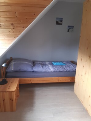 2 Schlafzimmer, Schreibtisch, WLAN, Bettwäsche