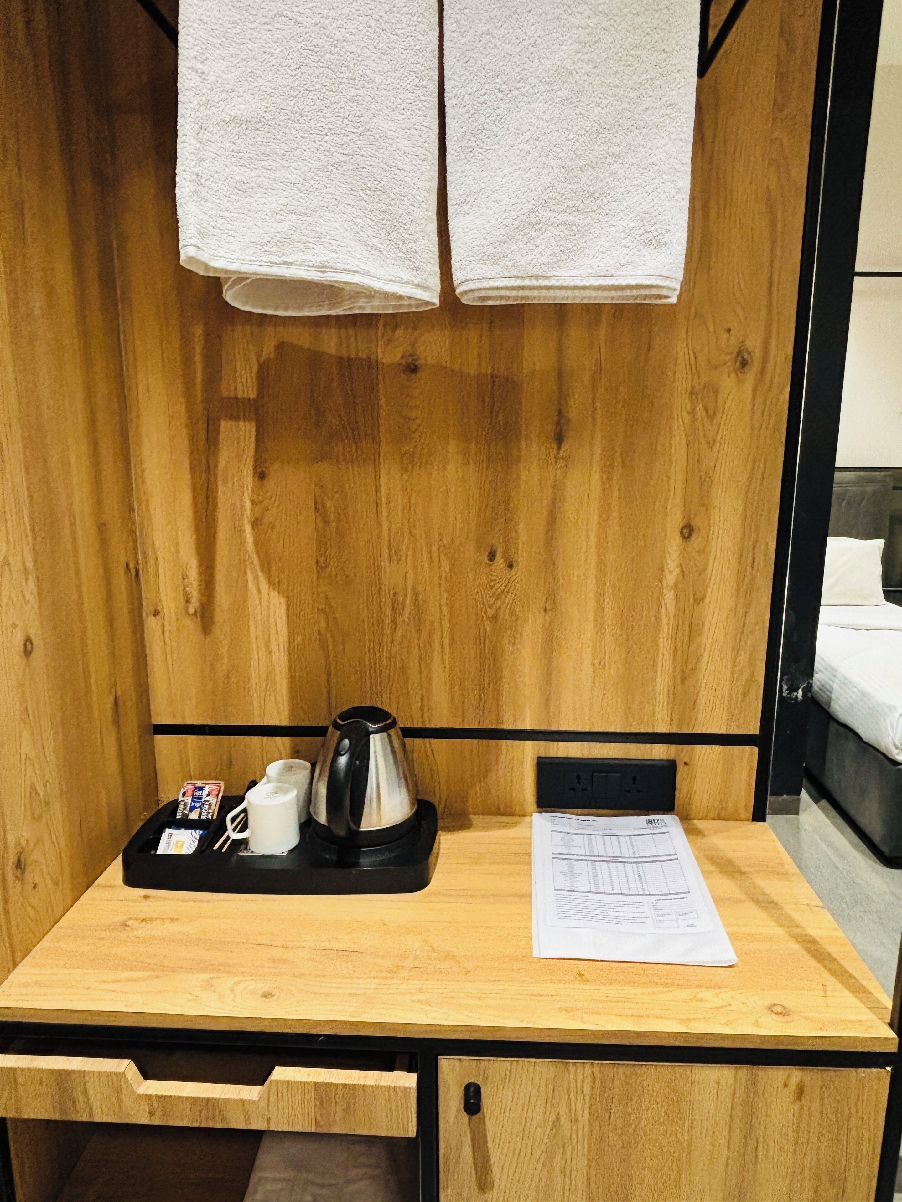 Deluxe Double or Twin Room | Premium bedding, memory foam beds, desk, laptop workspace