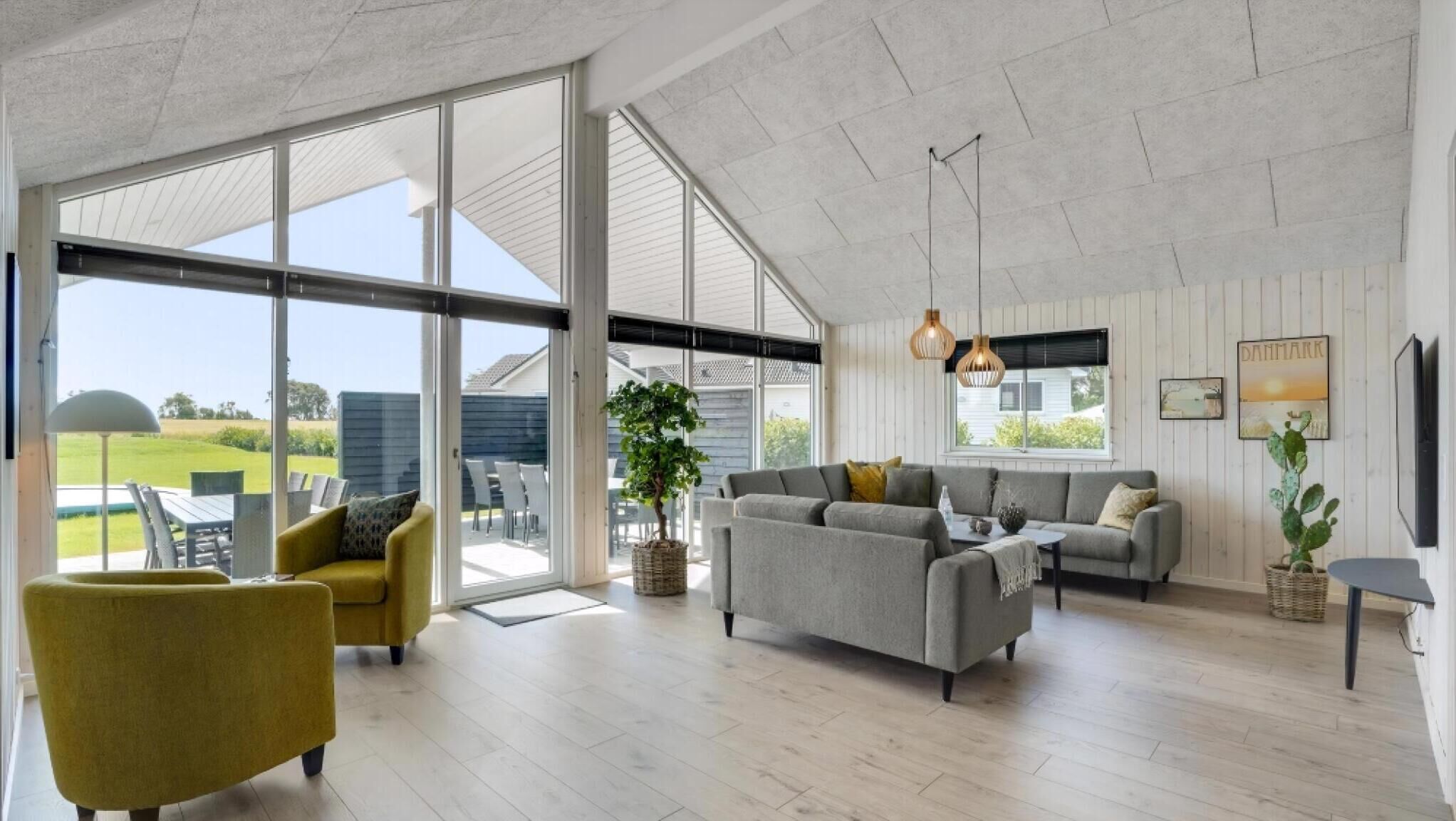 Fireplace, table football, ping pong