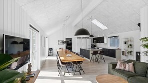 TV, fireplace, table football, ping pong - VillaVilla 350 - Asserbo/Liseleje, Nordsjælland (Frederiksværk)