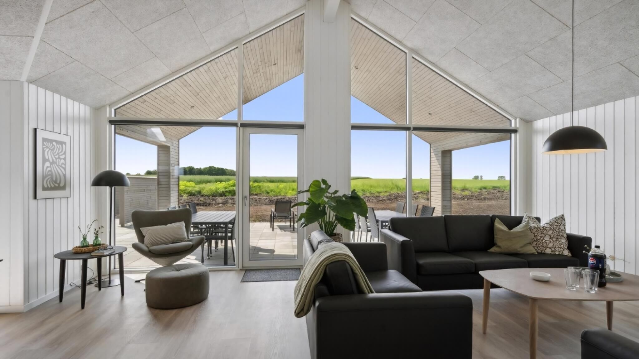 Pejs, bordfodbold, bordtennisbord