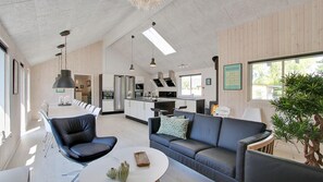 TV, fireplace, video game console, table football - VillaVilla 374 - Dueodde, Bornholm (Nexø)