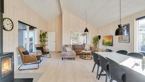 TV, table football, ping pong - VillaVilla 479 - Grenå Strand, Østjylland (Grenaa)