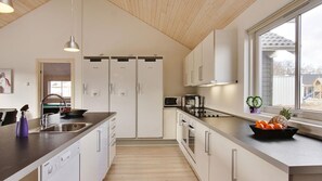 Coffee/tea maker, fridge, microwave, oven - VillaVilla 258 - Kegnæs, Sydjylland (Sydals)