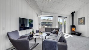 TV, fireplace, table football, ping pong - VillaVilla 246 - Kegnæs, Sydjylland (Sydals)