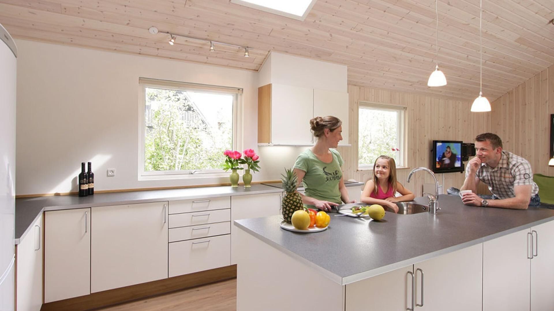 Refrigerador, horno, parrilla de estufa y cafetera y tetera 