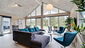 TV, fireplace, table football, ping pong - VillaVilla 431 - Hostrup Strand, Limfjorden (Spøttrup)