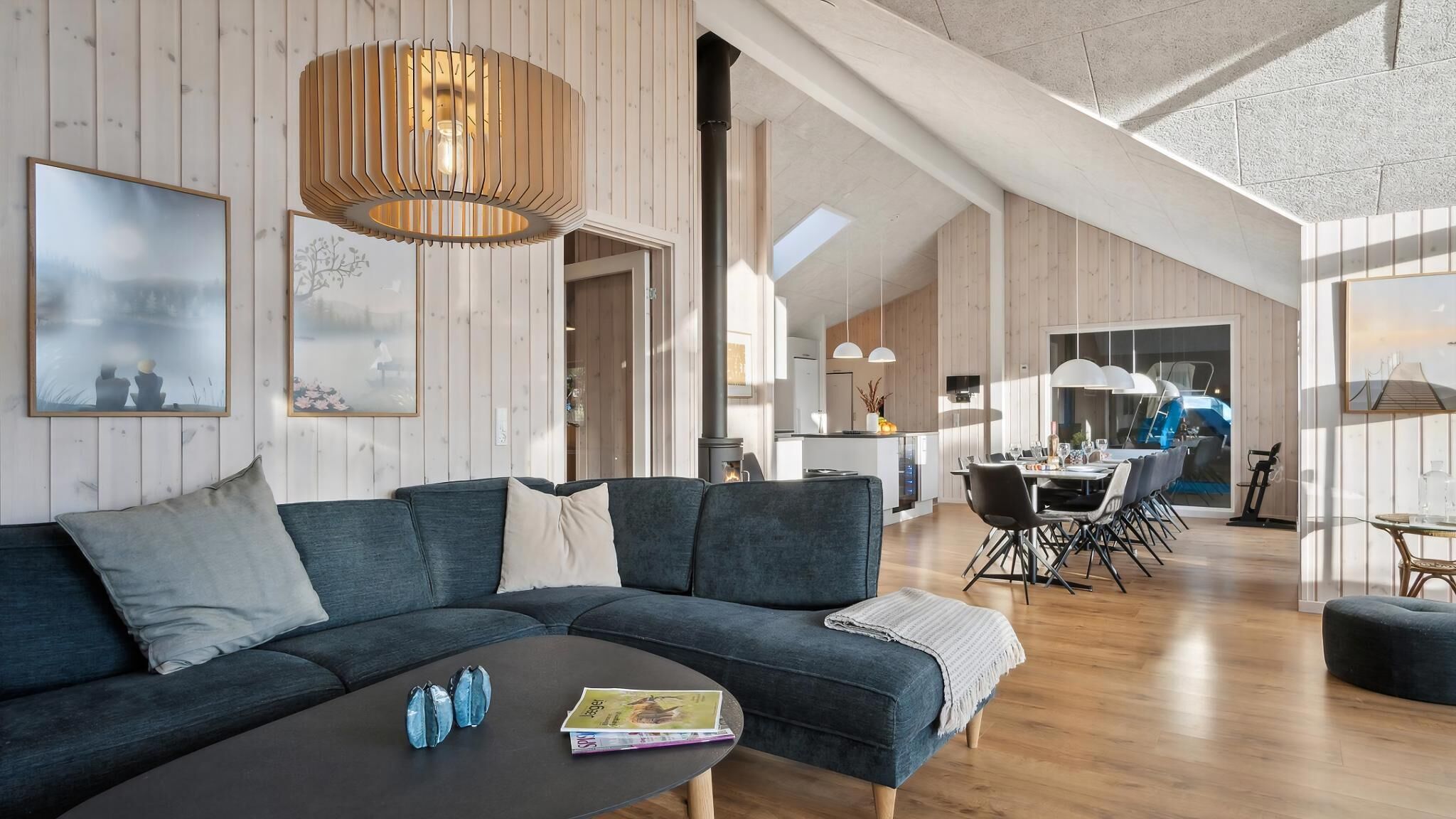 壁爐、足球機、乒乓球設施