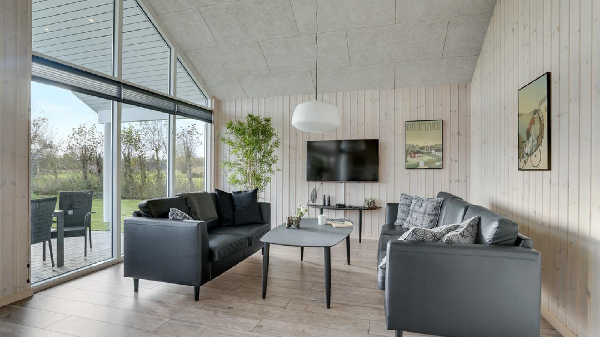 Fireplace, table tennis