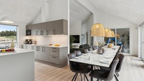 Dining - VillaVilla 659 - Nr. Lyngby ved Løkken, nordjyllan (Løkken)