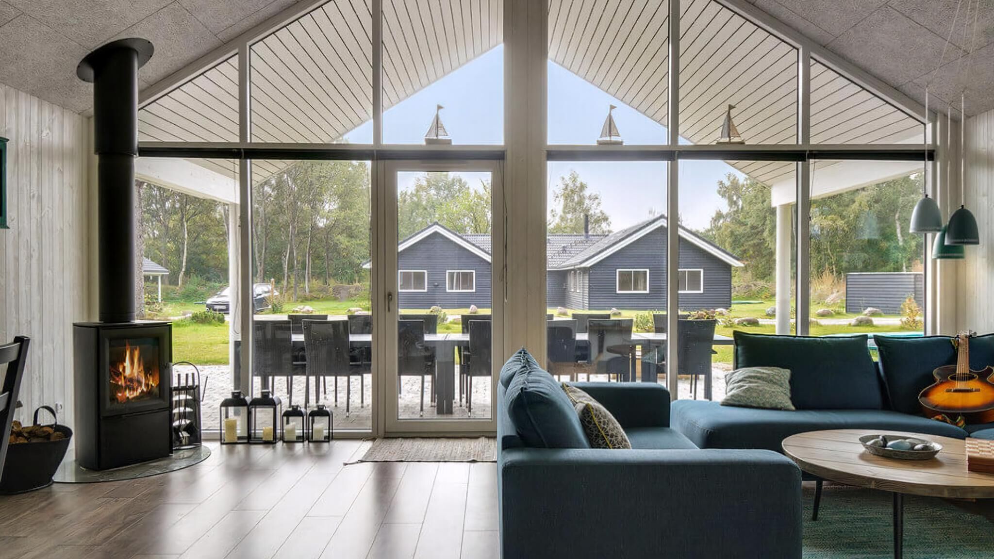 壁炉、桌上足球、乒乓球