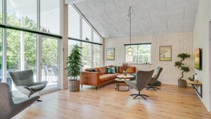 TV, fireplace, table football, ping pong - VillaVilla 494 - Thorup Strand, Nordjylland (Fjerritslev)
