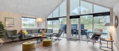 Pejs, bordfodbold, bordtennisbord