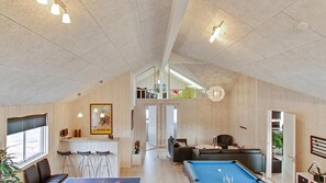 Spielezimmer