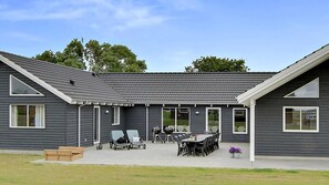 Ulkoruokailutilat