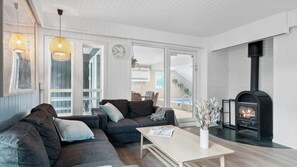 TV, fireplace, video game console, ping pong - VillaVilla 623 - Søndervig, Vestjylland (Ringkøbing)