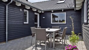 Outdoor dining - VillaVilla 399 - Blåvand, Vestjylland (Blåvand)