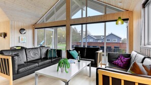 TV, fireplace, table football, ping pong - VillaVilla 280 - Nordals, Sydjylland (Nordborg)