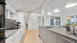 Fridge, oven, stovetop, coffee/tea maker - VillaVilla 630 - Hasmark Strand, Fyn og øer (Otterup)