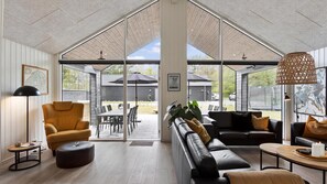 TV, fireplace, table football, ping pong - VillaVilla 622 - Dueodde, Bornholm (Aakirkeby)