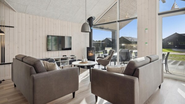 Fireplace, foosball, table tennis