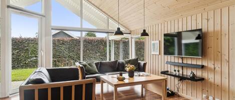 Chimenea y tenis de mesa