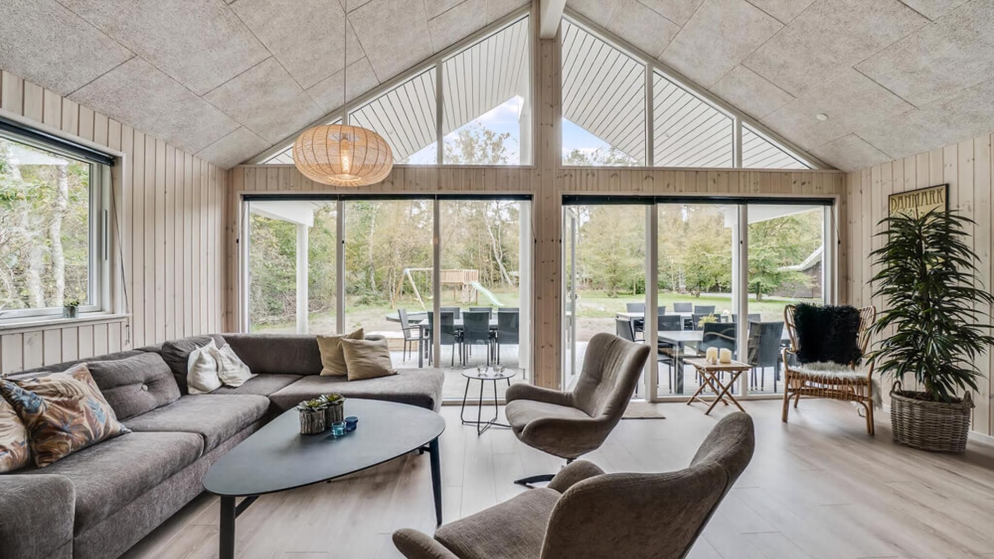 Chimenea, futbolito y tenis de mesa 