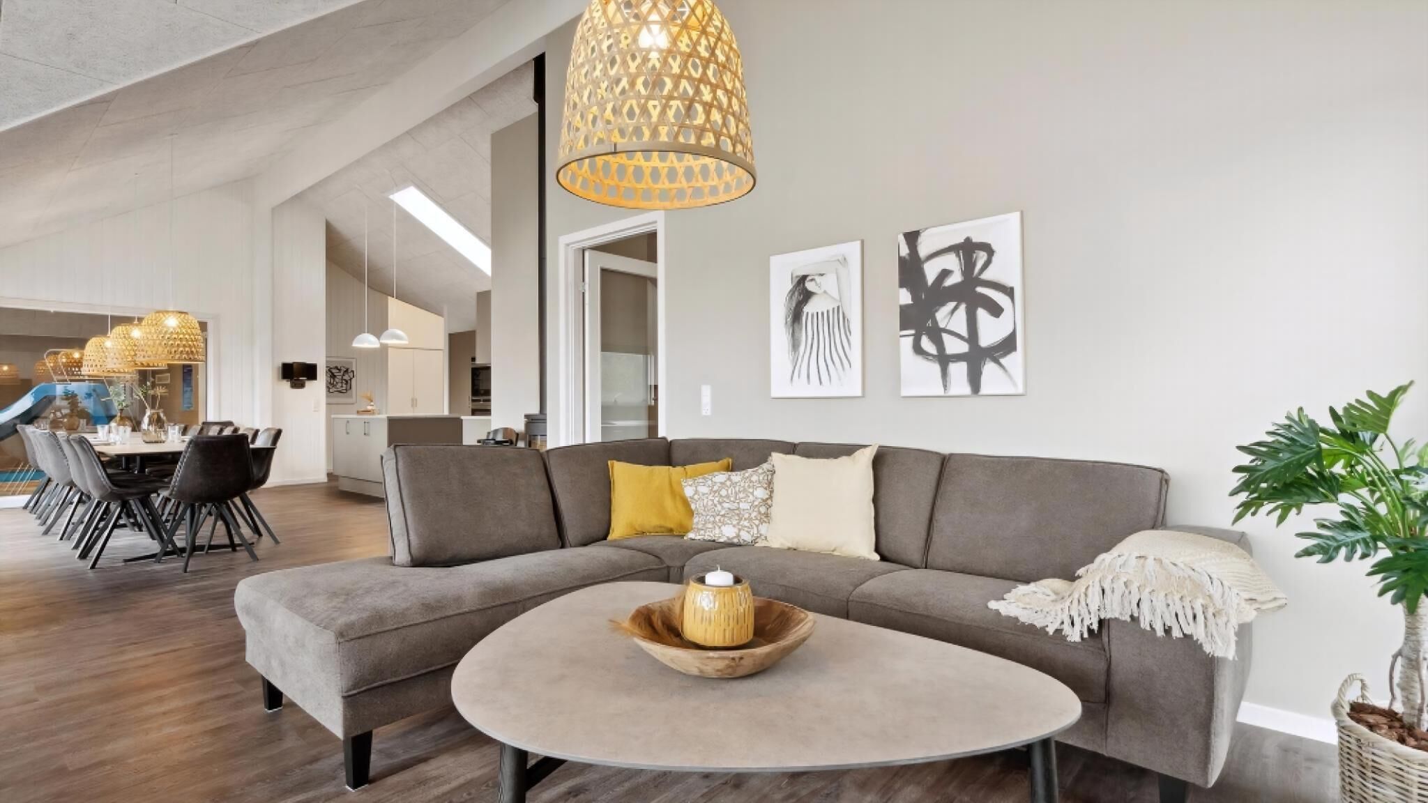 Llar de foc, futbolí i taula de tennis de taula 