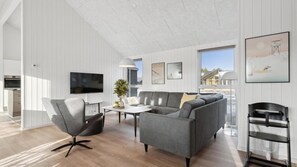 TV, video game console, table football, ping pong - VillaVilla 605 - Houstrup Strand, Vestjylland (Nørre Nebel)