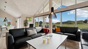 TV, fireplace, video game console, table football - VillaVilla 363 - Hvide Sande, Vestjylland (Hvide Sande)