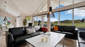 TV, fireplace, video game console, table football - VillaVilla 363 - Hvide Sande, Vestjylland (Hvide Sande)