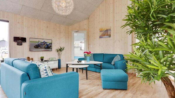 Fireplace, table football, ping pong