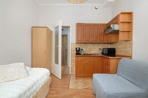Iron/ironing board, travel cot, WiFi, bed sheets - Nędzy Kubińca 138 | Kościelisko | Cozy Studio | Pet Friendly | Close to Trails (Kościelisko)