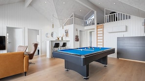 Spielezimmer