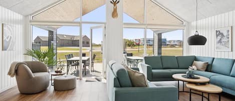 Foyer, table de baby-foot, table de ping-pong