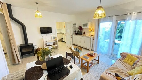 Air-conditioned apartment 3mn from Farella beach