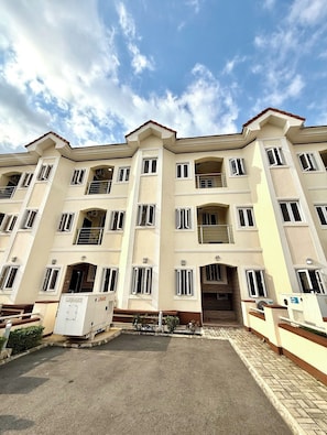 Front of property - Declans Apartment (Abuja)